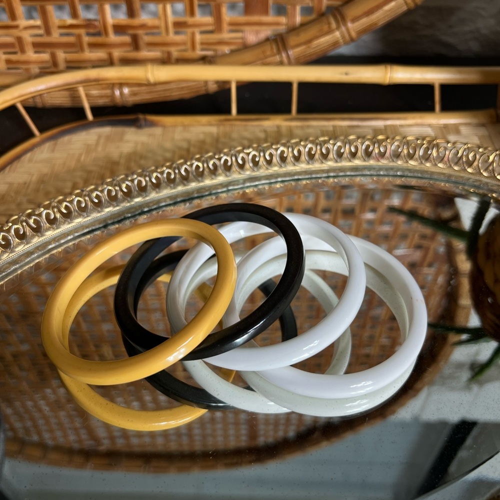 Vintage Bracelets- Set of 4